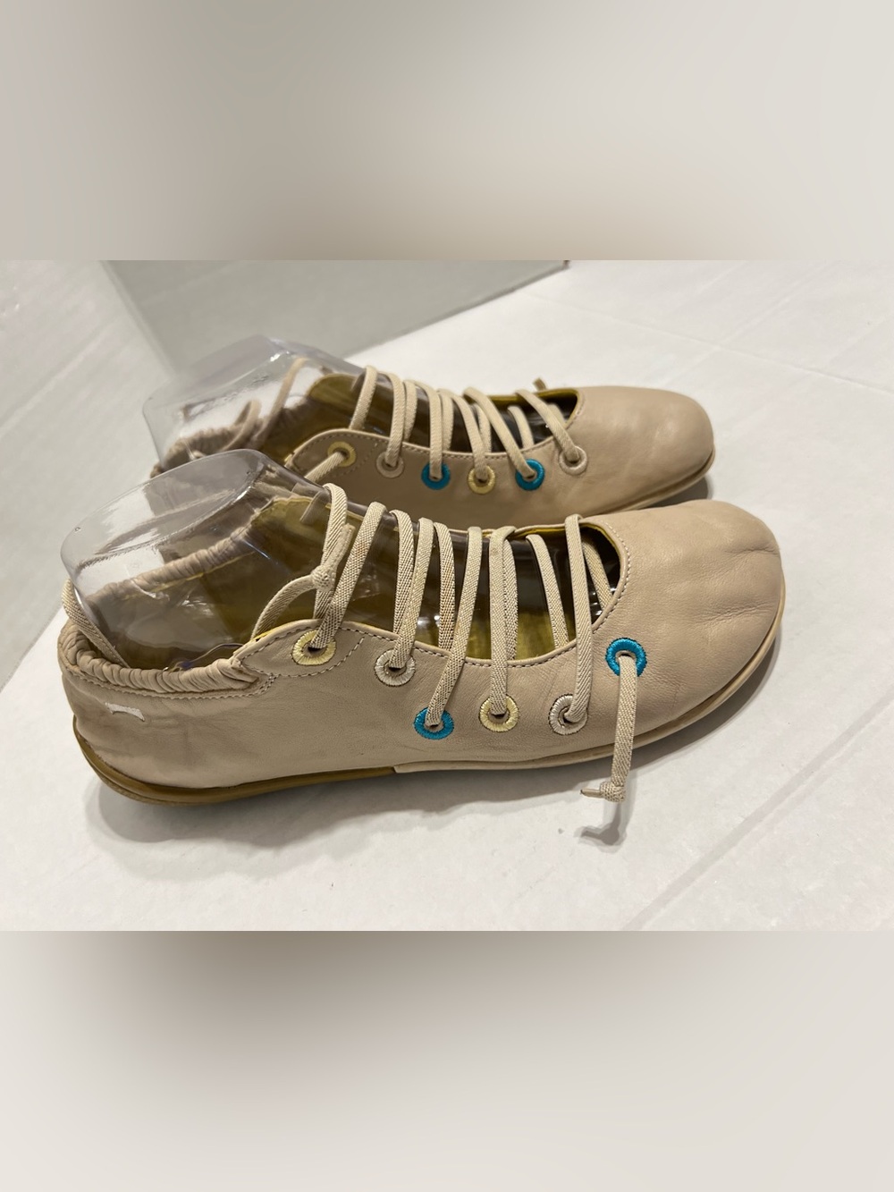 Camper Beige Leather Lace-Up Flats with Teal Eyelet Accents Size 39